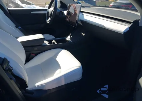 2023 Tesla Model Y Awd/Long Range Dual Motor All-Wheel Drive from USA, damaged, VIN 7SAYGDEE6PA178257